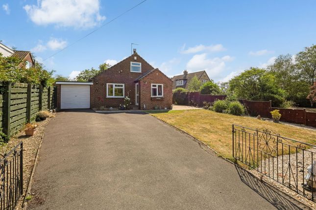 2 bed property, in Brockhampton Lane, £525,000