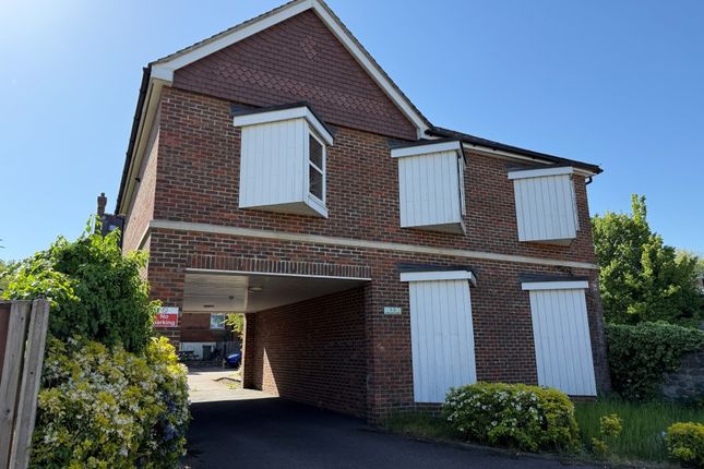 Studio, in Ground Rents, £6,000