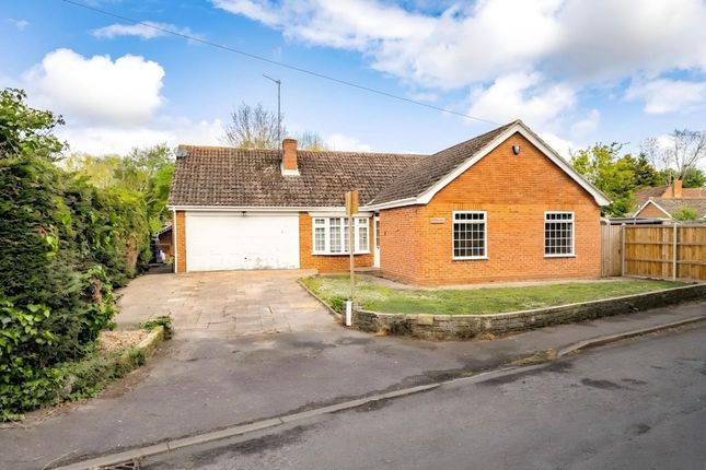 3 bed property, in The Green, £375,000