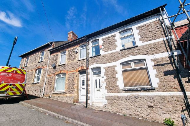 3 bed property, in Church Road, £125,000
