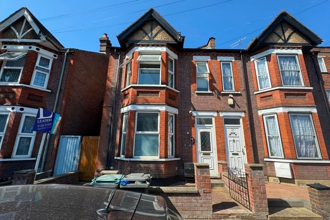 5 bed property, in Avondale Road, £460,000