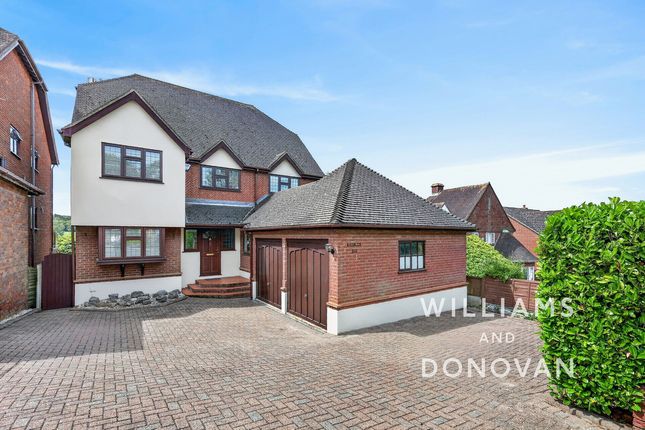 5 bed property, in Fernlea Road, £920,000