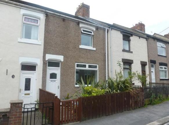 2 bed property, in Station Road West, £27,000