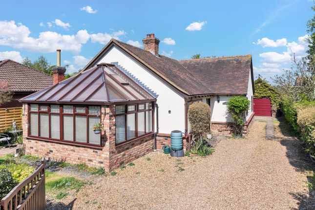 3 bed property, in Top Close, £635,000