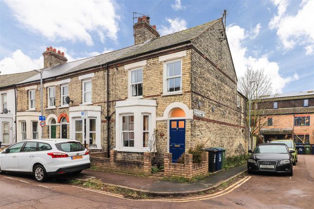 2 bed property, in Argyle Street, £525,000