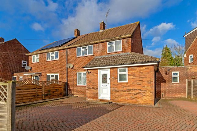 3 bed property, in Birchwood Way, £600,000