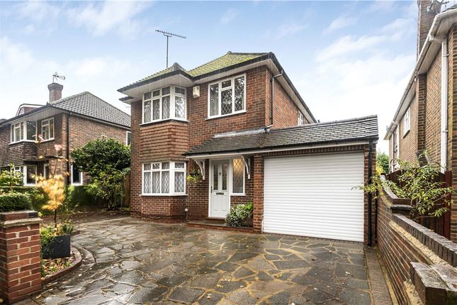 3 bed property, in East Hill, £600,000