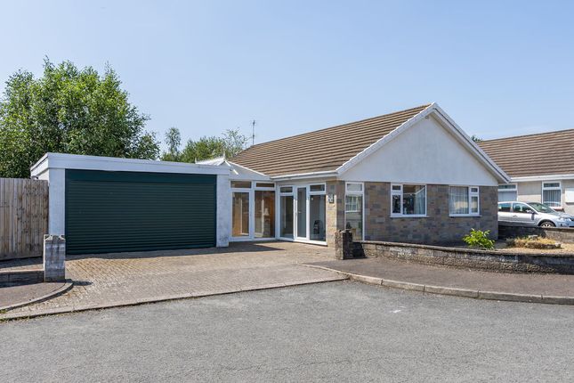 2 bed property, in Carys Close, £499,950