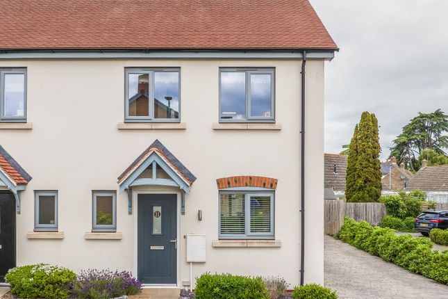 2 bed property, in Ariconium Place, £325,000