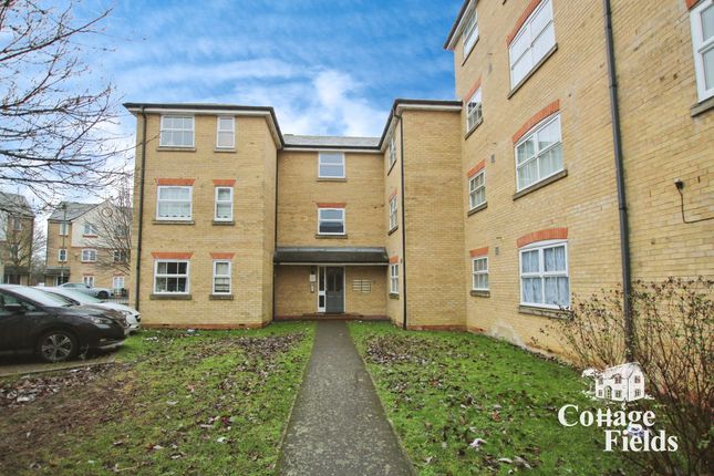 1 bed property, in Harston Drive, £205,000