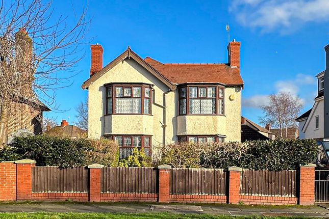 4 bed property, in Mather Avenue, £775,000
