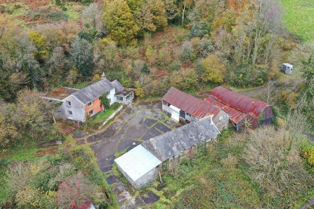 3 bed property, in Cwmifor, £550,000