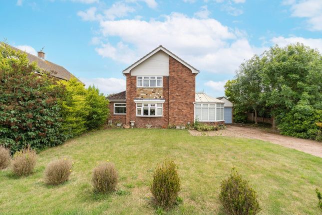3 bed property, in Rectory Road, £350,000