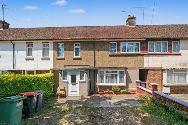 3 bed property, in Brewers Hill Road, £325,000
