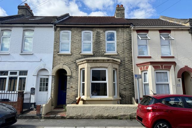3 bed property, in 73 Gordon Road, £170,000