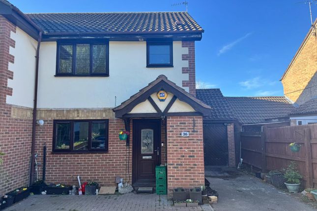 3 bed property, in Barry Lynham Drive, £330,000