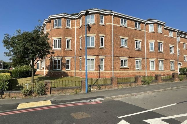 2 bed property, in Scott Street, £120,000