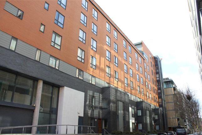 2 bed property, in Base Apartments, £160,000