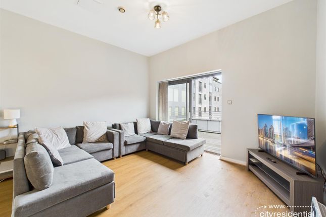1 bed property, in Argyle Street, £135,000
