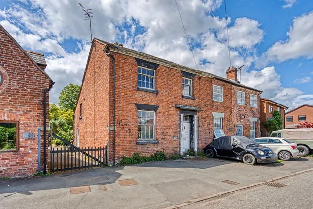 3 bed property, in 1 Vine Villas, £65,000