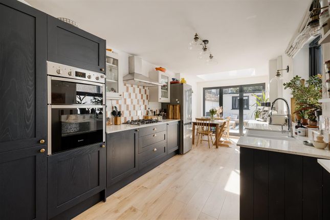 3 bed property, in Ramsay Road, £735,000