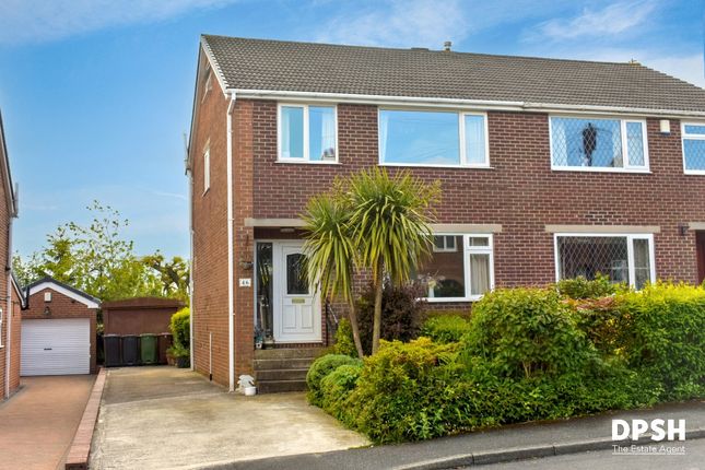 3 bed property, in Highfield Close, £280,000