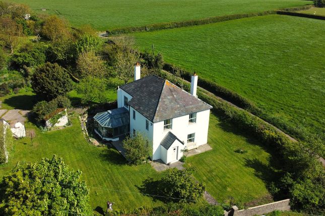3 bed property, in Broad Close Farm, £800,000