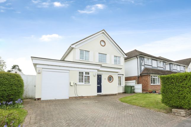 4 bed property, in Buckingham Close, £1,100,000
