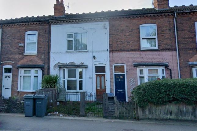 2 bed property, in Stonehouse Lane, £125,000