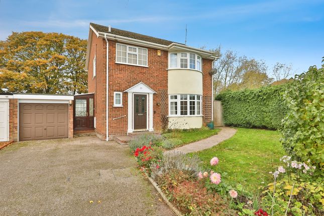 4 bed property, in Lime Tree Crescent, £325,000