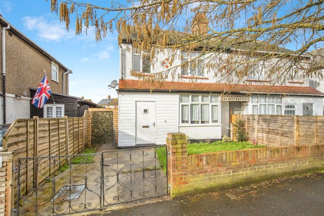 3 bed property, in Upper Park Road, £230,000