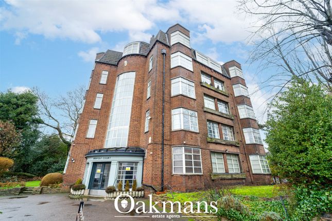 3 bed property, in Hagley Road, £230,000