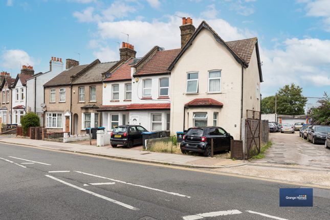 3 bed property, in Lincoln Road, £450,000