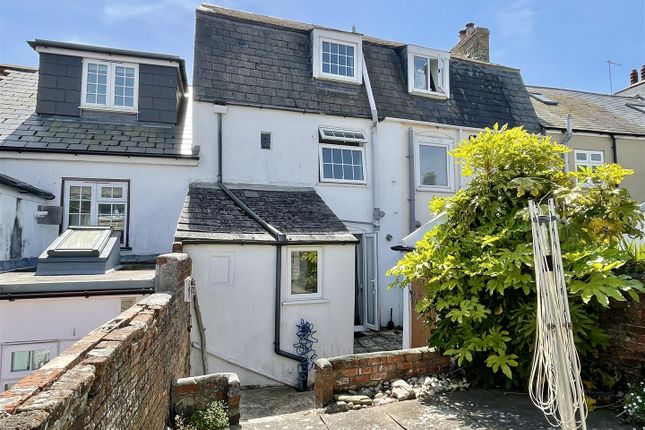 3 bed property, in St. Leonards Road, £230,000