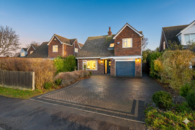 3 bed property, in Stepping Stones, £625,000