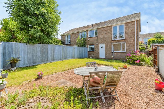 3 bed property, in Diptford Close, £280,000