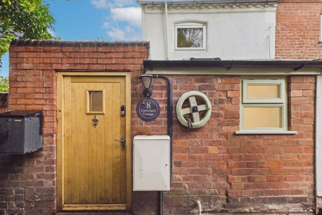2 bed property, in Church Close, £170,000