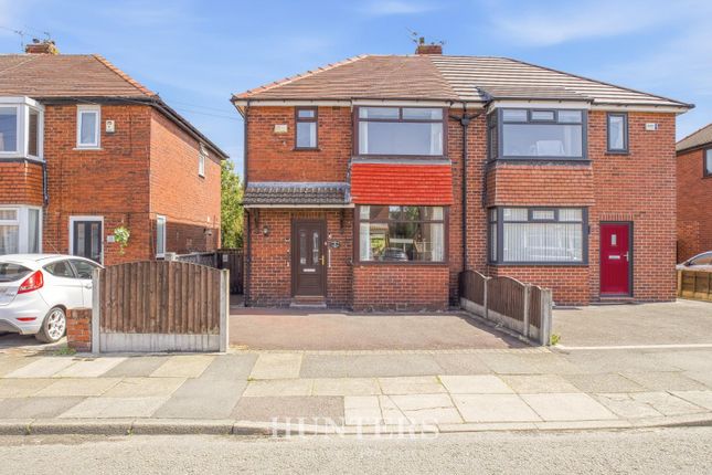 3 bed property, in Monmouth Street, £230,000