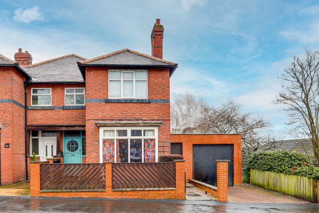 3 bed property, in Porchester Road, £250,000