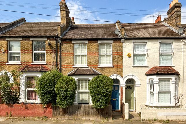 3 bed property, in Littlewood, £800,000