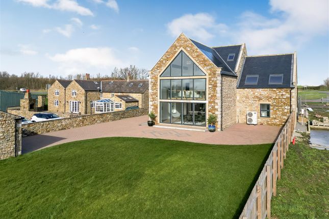 5 bed property, in Kings Head Cottages, £775,000