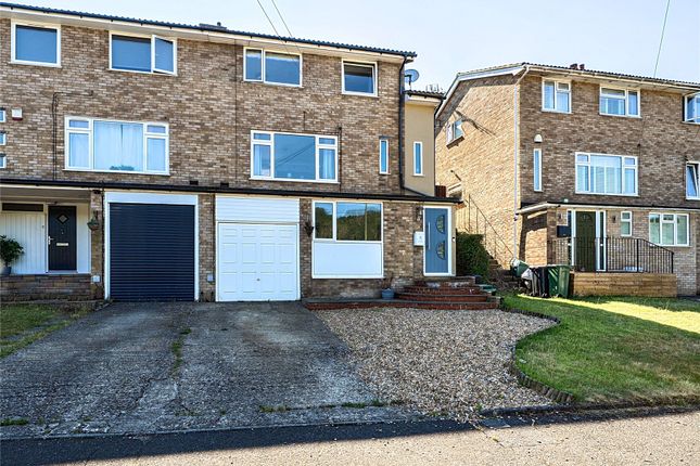 4 bed property, in Flamborough Close, £450,000