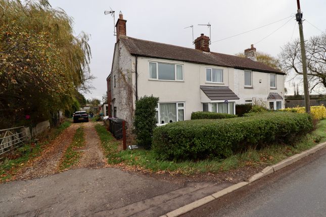 3 bed property, in Ferry Lane, £135,000