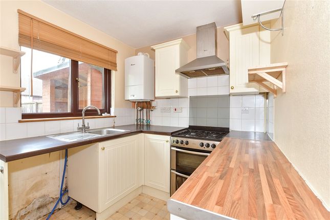 2 bed property, in Galahad Road, £290,000