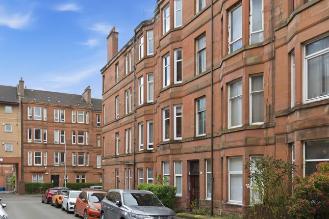 1 bed property, in Crathie Drive, £139,999