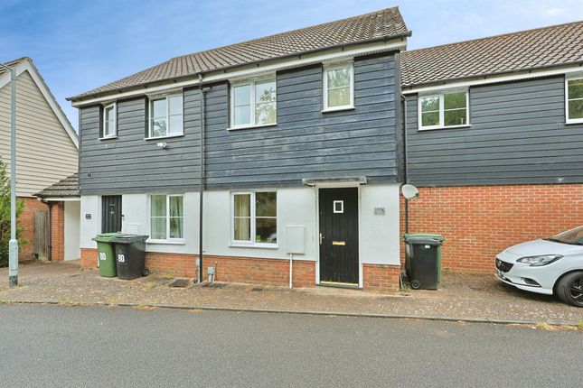 2 bed property, in Rose Avenue, £180,000