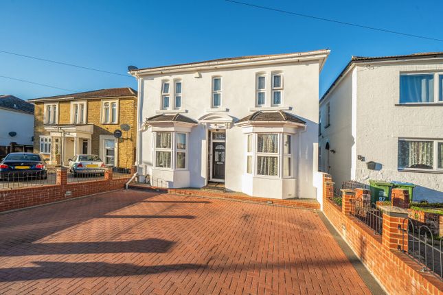 4 bed property, in Millbrook Road East, £550,000