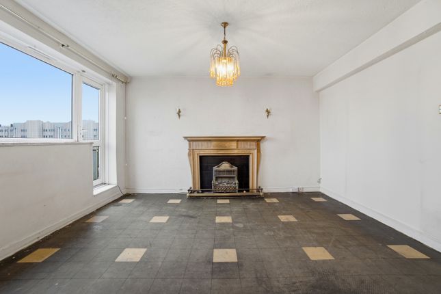 3 bed property, in The Tarns, £450,000