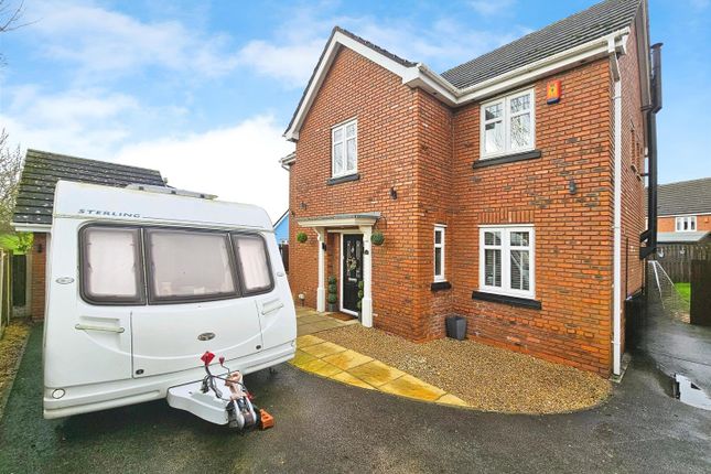 4 bed property, in John Rhodes Way, £350,000