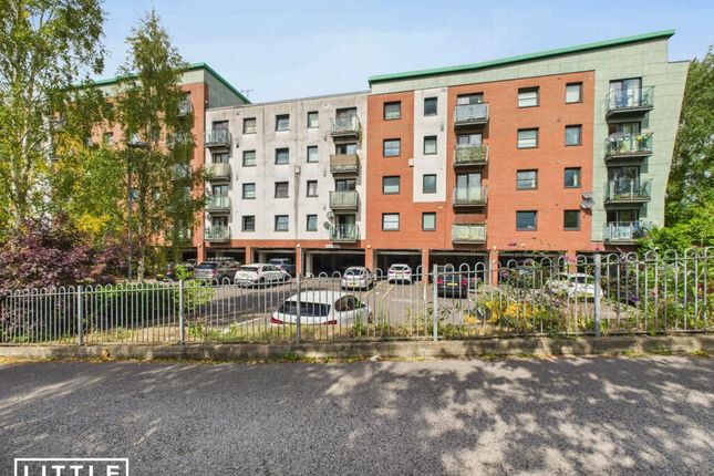 2 bed property, in Lower Hall Street, £59,950